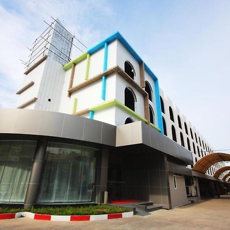 Royal Delight Hotel กรุงเทพมหานคร ภายนอก รูปภาพ