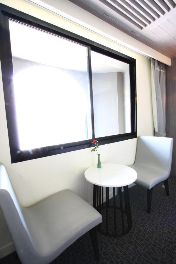 Royal Delight Hotel กรุงเทพมหานคร ภายนอก รูปภาพ